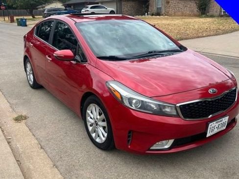 Used 2017 Kia Forte S w/ Option Group 040 FWD image 2