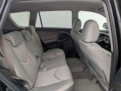 Used 2009 Toyota RAV4 image 18