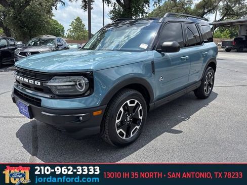 Certified 2021 Ford Bronco Sport Outer Banks AWD/4WD image 3
