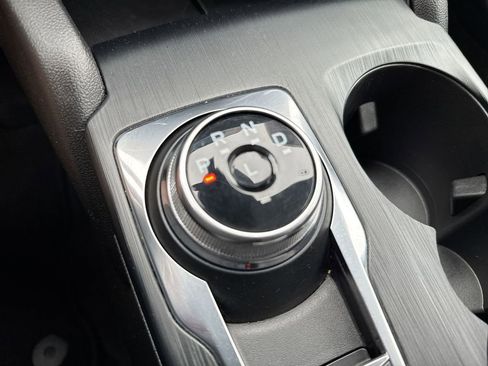 Used 2025 Ford Escape ST-Line image 17