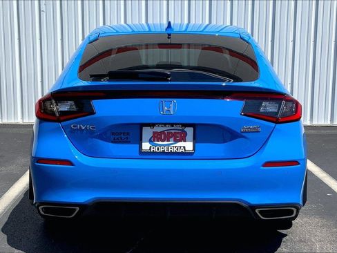 Used 2024 Honda Civic Sport Touring image 4