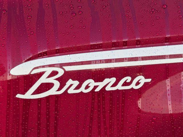 Certified 2026 Ford Bronco Heritage Edition AWD/4WD image 10