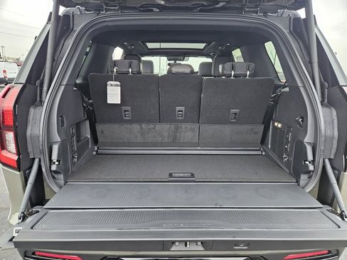 New 2025 Ford Expedition Tremor image 30