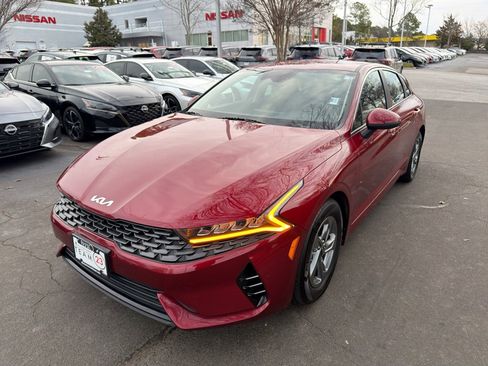 Used 2022 Kia K5 LXS image 3