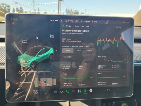 Used 2024 Tesla Model Y Long Range AWD/4WD image 29