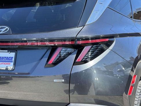 Used 2023 Hyundai Tucson Limited image 13