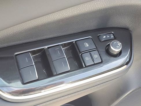 Used 2024 Toyota Crown Platinum AWD/4WD image 11