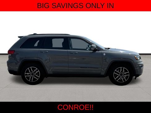 Used 2021 Jeep Grand Cherokee Trailhawk w/ Trailhawk Luxury Group AWD/4WD image 4