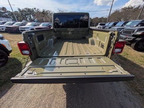 New 2026 Jeep Gladiator Sport AWD/4WD image 11
