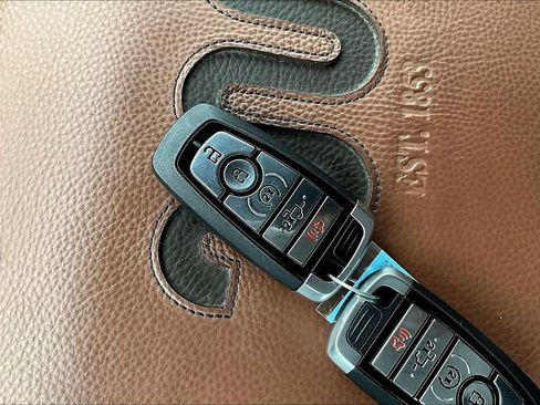 Used 2025 Ford F150 King Ranch AWD/4WD image 7
