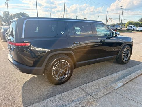 Used 2025 Rivian R1S Adventure AWD/4WD image 26