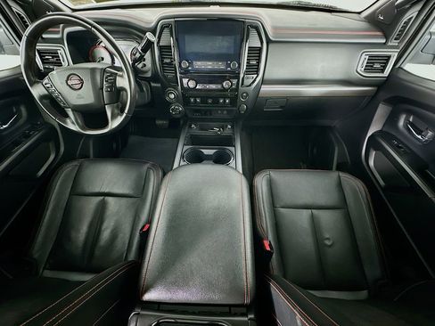 Used 2023 Nissan Titan PRO-4X w/ Pro-4x Convenience Package AWD/4WD image 10
