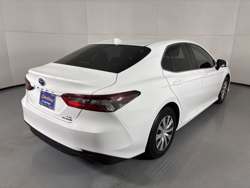Used 2023 Toyota Camry LE FWD image 10