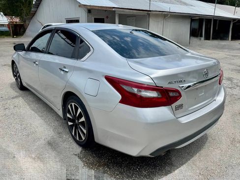 Used 2018 Nissan Altima 2.5 SL FWD image 4