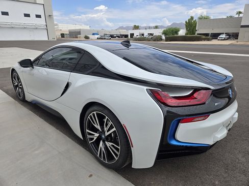 Used 2015 BMW i8 image 14