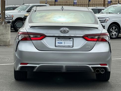 Used 2023 Toyota Camry SE image 7