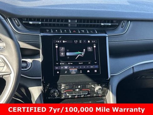 Certified 2023 Jeep Grand Cherokee Altitude image 17