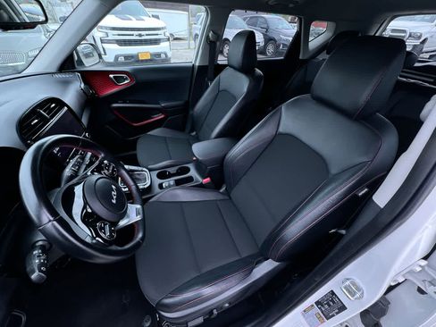 Used 2023 Kia Soul GT-Line w/ GT-Line Technology Package image 11