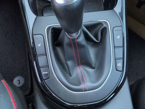 Used 2023 Kia Forte GT FWD image 13