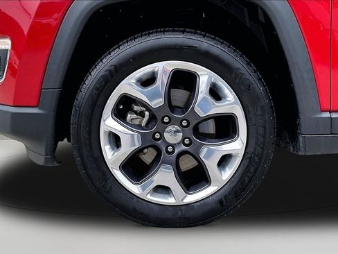 Used 2021 Jeep Compass Limited w/ Trailer Tow Group AWD/4WD image 34