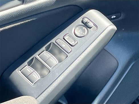 Used 2025 Honda Civic Sport image 17