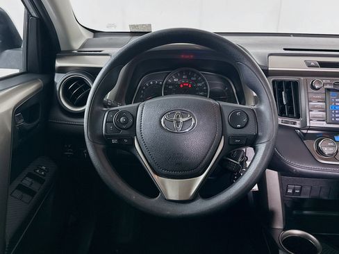 Used 2014 Toyota RAV4 XLE image 17