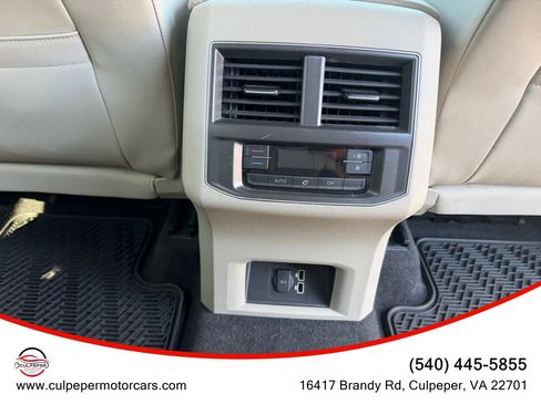 Used 2018 Volkswagen Atlas SE w/ R-Line Package image 17