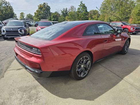 Used 2024 Dodge Charger R/T w/ Plus Group image 9