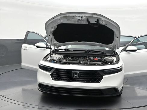 Used 2023 Honda Accord LX image 36