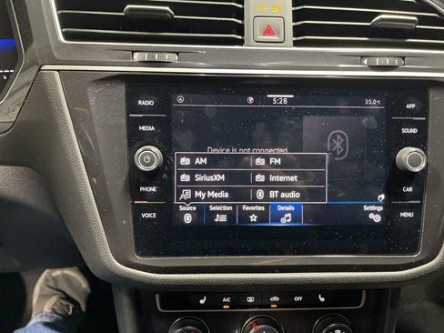 Used 2024 Volkswagen Tiguan S image 30