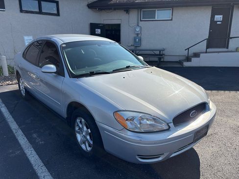 Used 2007 Ford Taurus SEL FWD image 1