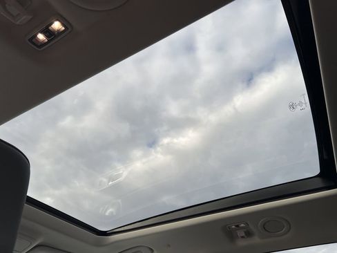 New 2026 Ford Explorer Active w/ Active Comfort Package image 31