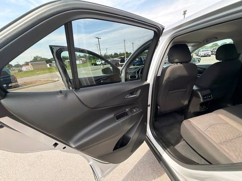 Used 2021 Chevrolet Equinox LT AWD/4WD image 24