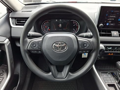 Used 2023 Toyota RAV4 LE AWD/4WD image 20