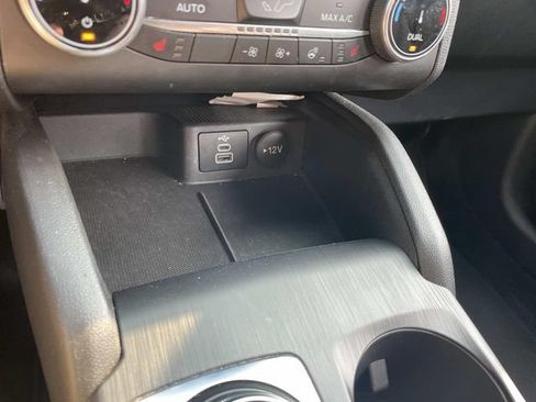 Used 2025 Ford Escape ST-Line Select AWD/4WD image 36