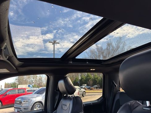 Used 2019 Ford F150 Raptor w/ Equipment Group 802A Luxury image 16