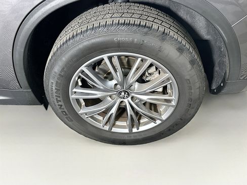 Used 2023 Alfa Romeo Stelvio Sprint RWD image 11