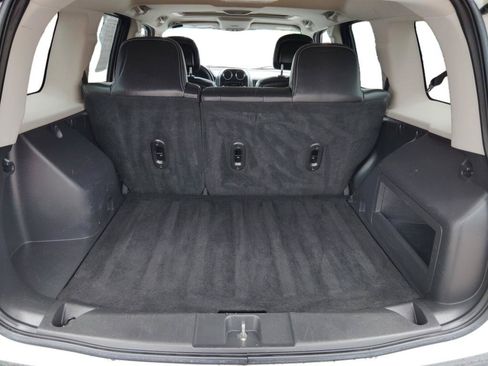 Used 2014 Jeep Patriot Latitude w/ Freedom Edition Package FWD image 25