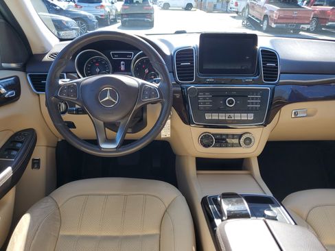 Used 2018 Mercedes-Benz GLE 350 image 36