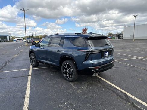 New 2026 Chevrolet Traverse High Country w/ LPO, Floor Liner Package image 7