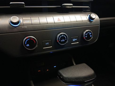 New 2026 Hyundai Kona SE image 22