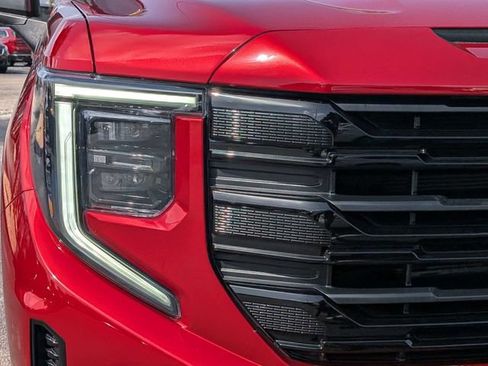 Used 2024 GMC Sierra 1500 Elevation RWD image 9