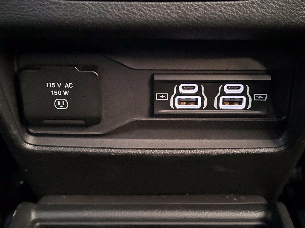 Used 2023 Jeep Grand Cherokee L Laredo AWD/4WD image 19