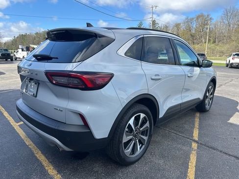 Used 2025 Ford Escape Platinum AWD/4WD image 6