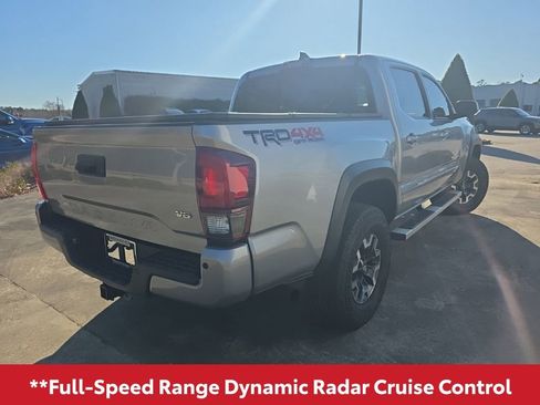 Used 2019 Toyota Tacoma TRD Off-Road w/ Technology Package image 6