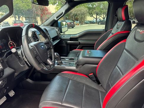 Used 2019 Ford F150 Raptor w/ Equipment Group 802A Luxury AWD/4WD image 10