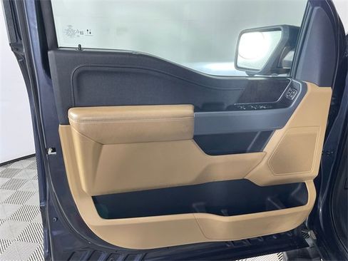 Used 2022 Ford F150 Lariat w/ Max Trailer Tow Package image 17