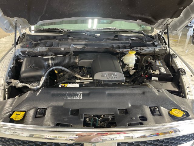 Used 2017 RAM 1500 Classic SLT RWD image 24