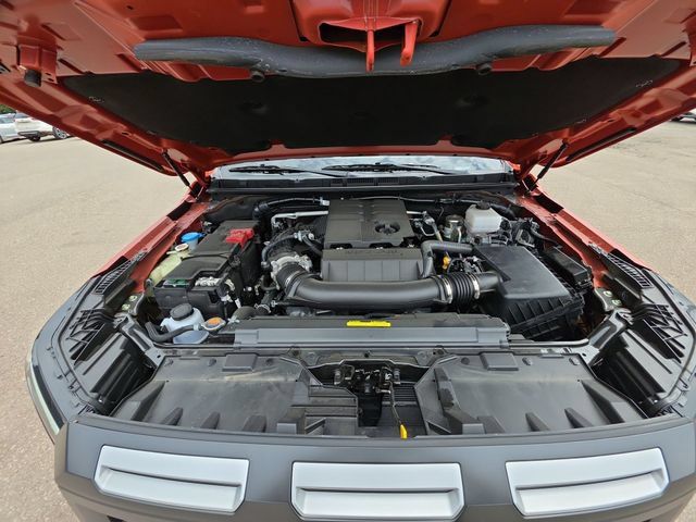 Certified 2025 Nissan Frontier PRO-4X w/ Pro Premium Package AWD/4WD image 29