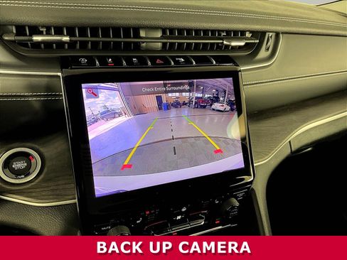 Used 2021 Jeep Grand Cherokee L Limited AWD/4WD image 14